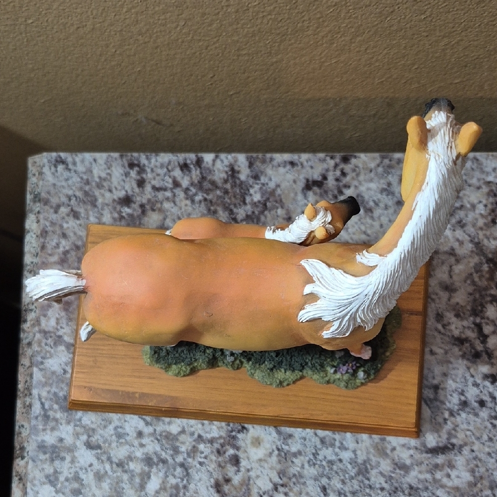 Source Unknown Tan and White Horse Sculpture - Picture 6 of 7